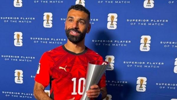 محمد صلاح بقميص منتخب مصر مع استعداد اتحاد الكرة لخطة تطوير الفراعنة حتى كأس العالم 2030.