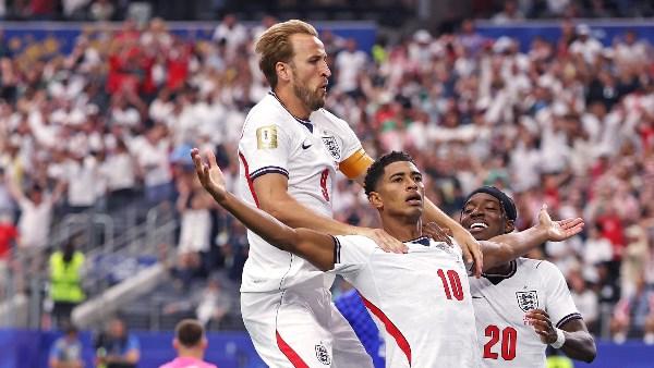 منتخب إنجلترا يستعد لمواجهة المكسيك في كأس العالم 2026 وسط إجراءات احترازية مشددة وسرية في الإقامة.