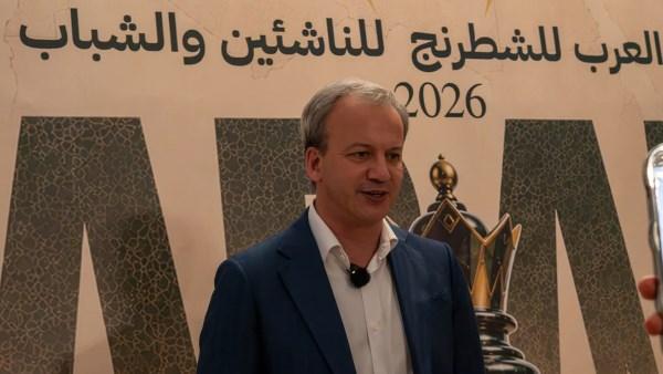 أركادي دفوركوفيتش، رئيس الاتحاد الدولي للشطرنج السابق