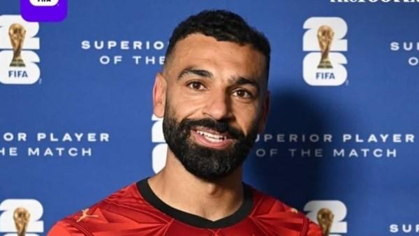 محمد صلاح قائد منتخب مصر يحتفل بتصدره قائمة هدافي الفراعنة في تاريخ كأس العالم بعد التأهل إلى دور الـ16 في مونديال 2026.