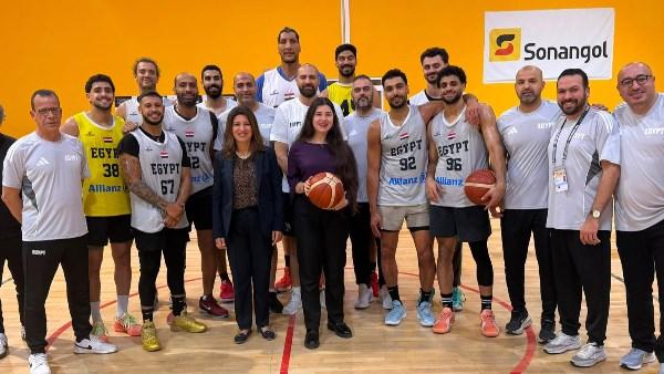 سفارة مصر في أنجولا تستقبل بعثة منتخب كرة السلة استعدادًا لتصفيات كأس العالم 2027.