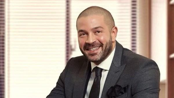 شوبير يهنيء دياب بإعادة انتخابه رئيسًا لرابطة الأندية للمرة السادسة