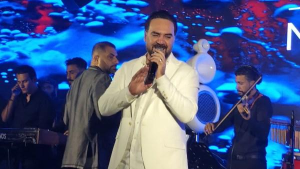 وائل جسار يحيي حفلاً غنائيًا في مهرجان الحمامات الدولي بتونس وسط حضور جماهيري كبير