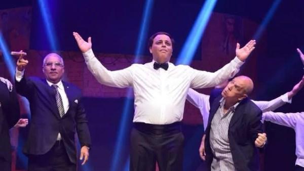 عرض نوستالجيا 80/90 يعيد أجواء الفن الجميل على مسرح محمد عبد الوهاب بالإسكندرية.