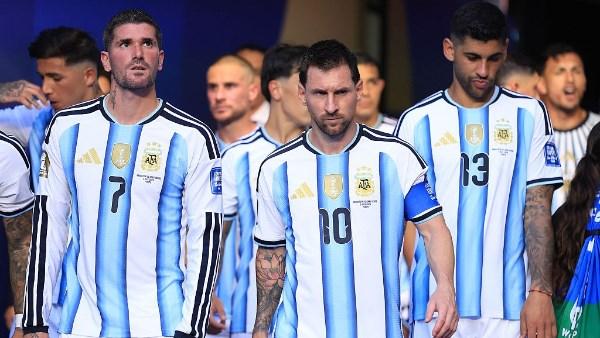 ليونيل سكالوني مدرب منتخب الأرجنتين يجهز تشكيل التانجو لمواجهة منتخب مصر في دور الـ16 من كأس العالم 2026.