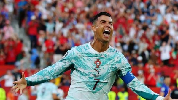كريستيانو رونالدو قائد منتخب البرتغال خلال مواجهة إسبانيا في كأس العالم 2026 بعد الخروج من دور الـ16.