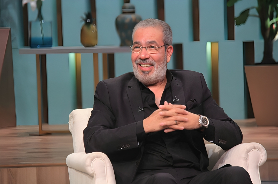 مدحت العدل يدعم مينا مسعود في العرض الخاص لفيلم في عز الظهر