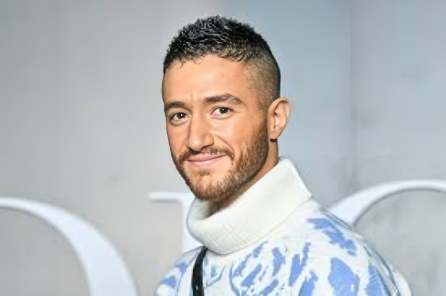 الفنان أحمد مالك في كواليس عمل جديد