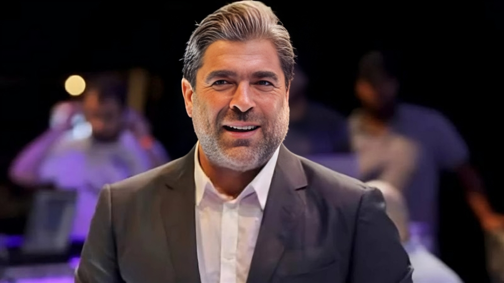 وائل كفوري يظهر حافي القدمين في صورة أغنية "بدي غيّر فيكي العالم".