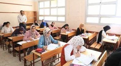 خلف الزناتي يعلن دعم معلمي سوهاج المصابين بحادث خلال امتحانات الثانوية العامة