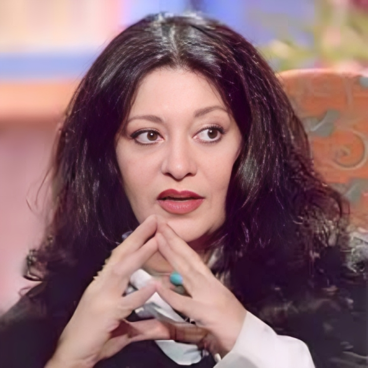 الفنانة فريدة سيف النصر خلال ظهور إعلامي