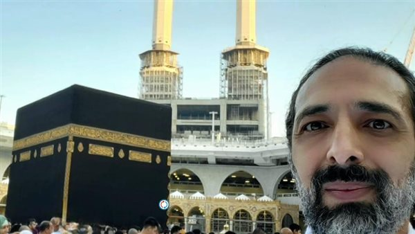 المخرج حاتم فريد يعلن وفاة والدته عبر فيسبوك