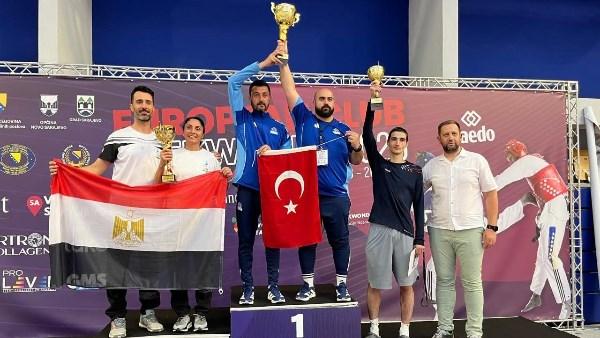 لاعبي منتخب مصر للتايكوندو خلال مشاركتهم في بطولة الأندية والمنتخبات الأوروبية وتحقيقهم ميداليات متنوعة