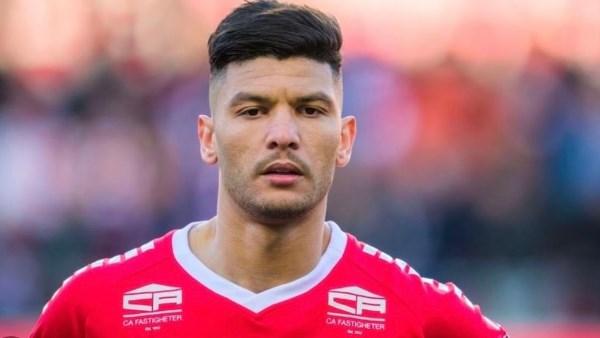 قيمة عقد أشرف داري مع الأهلي وموقف اللاعب داخل النادي