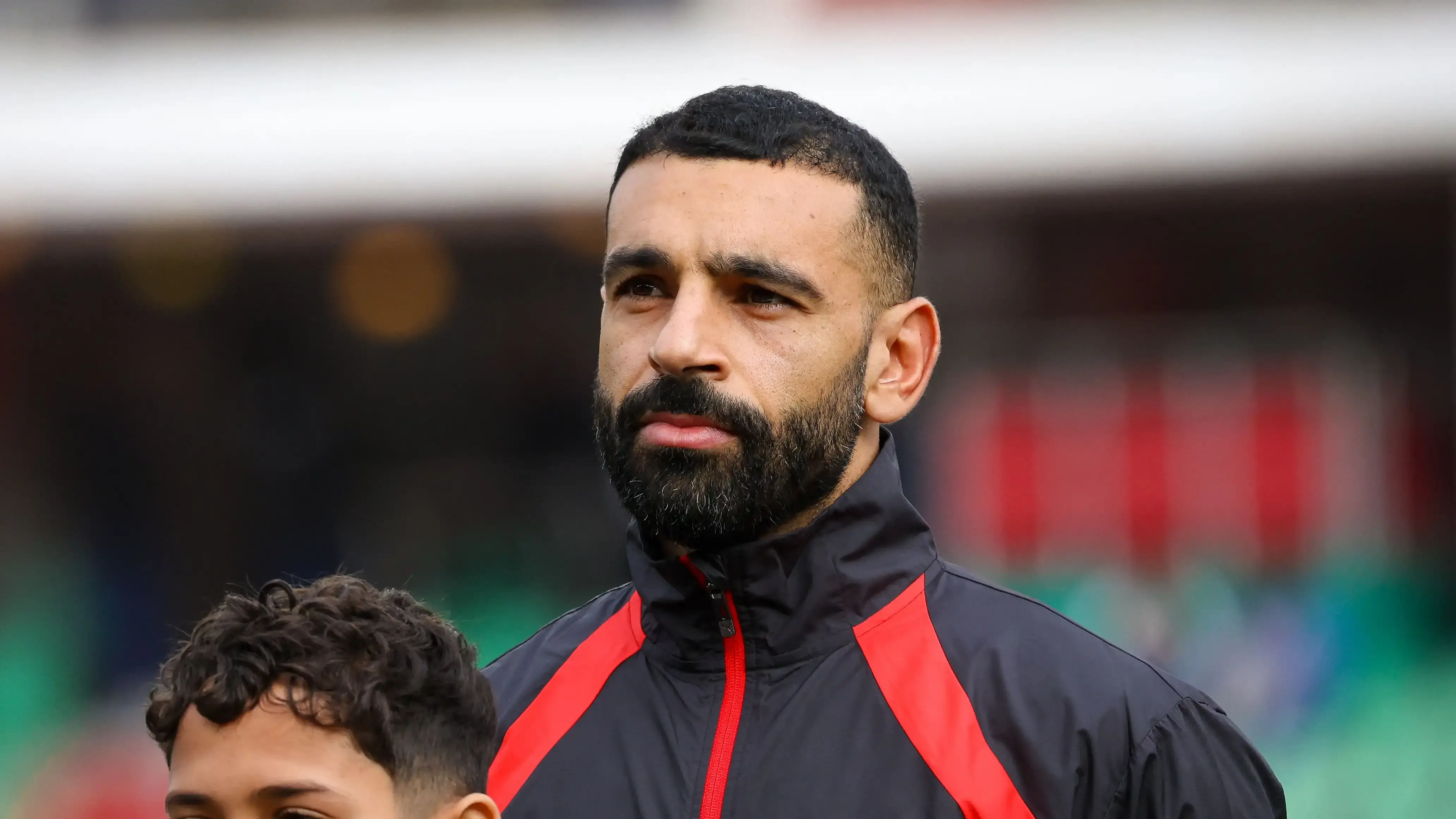 محمد صلاح بقميص ليفربول بعد تحقيق أرقام قياسية في الدوري الإنجليزي