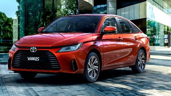 تويوتا ياريس 2026 في الإمارات من الخارج