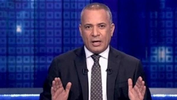 أحمد موسى يظهر في مشهد من مسلسل «رأس الأفعى» أثناء مواجهة الجماعة الإرهابية