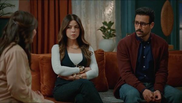 أحمد داود في مأزق بسبب شرط السفر في مسلسل "بابا وماما جيران"