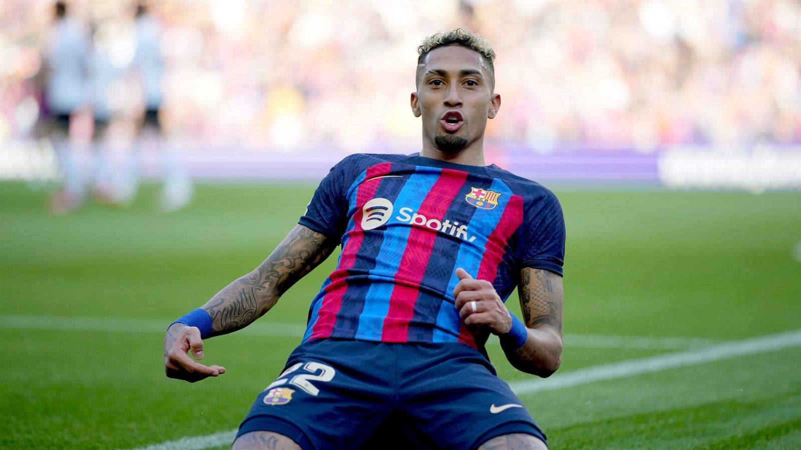 رافينيا مصاب مع منتخب البرازيل وبرشلونة يحصل على تعويض
