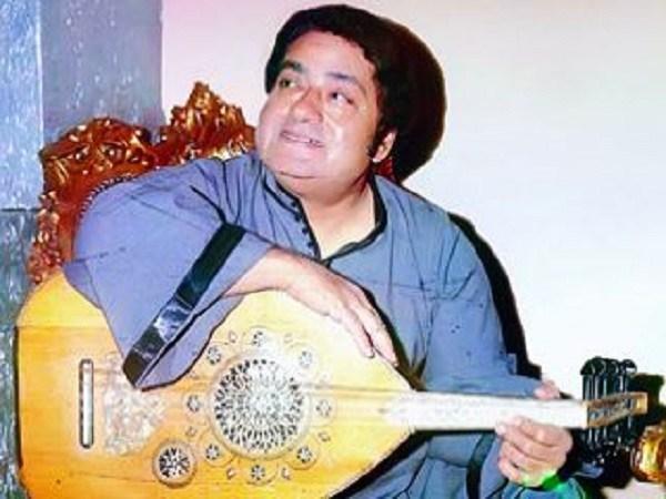 الفنان المصري محمد قنديل «الحنجرة الذهبية» وأيقونة الغناء الطربي