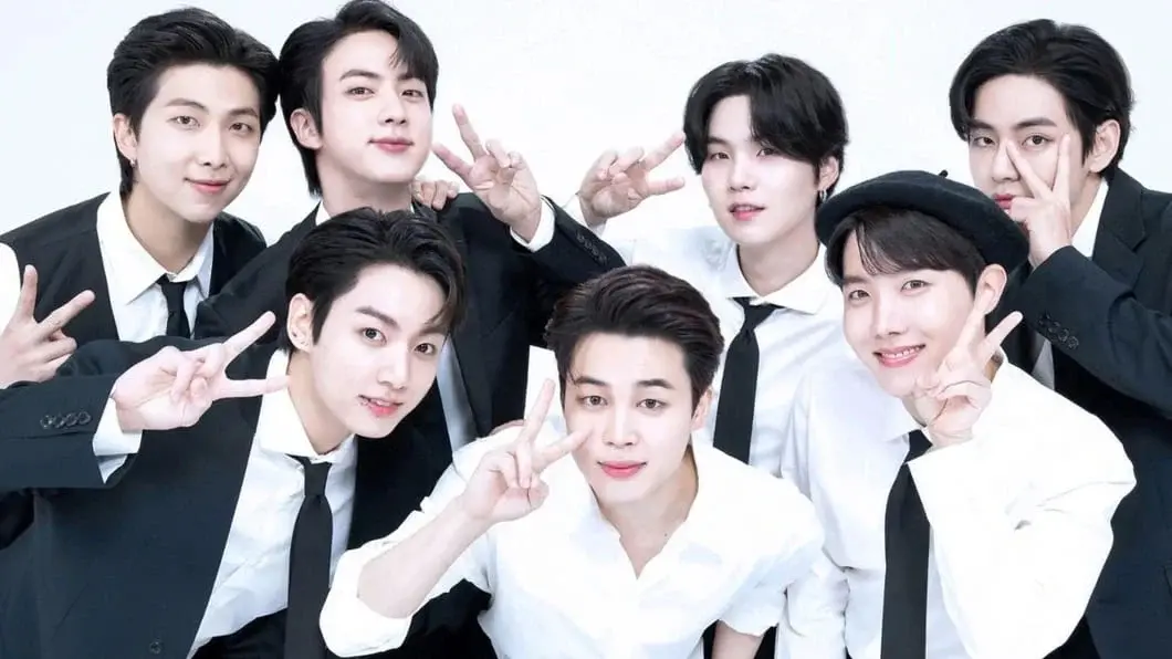 تصعيد قانوني من HYBE لحماية BTS وملاحقة المسيئين عالميًا