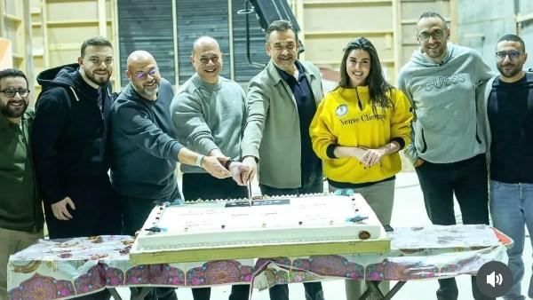 كريم عبد العزيز وياسمين صبري في كواليس تصوير فيلم "مطلوب عائليًا"