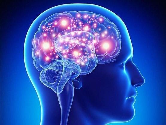 النوم الجيد عادة يومية تعزز صحة الدماغ وتحمي الأعصاب