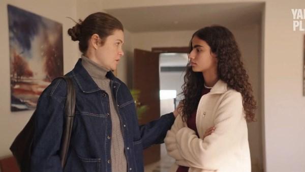 مشاهد من الحلقة التاسعة من مسلسل كان ياما كان تظهر تصالح يسرا اللوزي مع ابنتها بعد أزمة نفسية مؤثرة