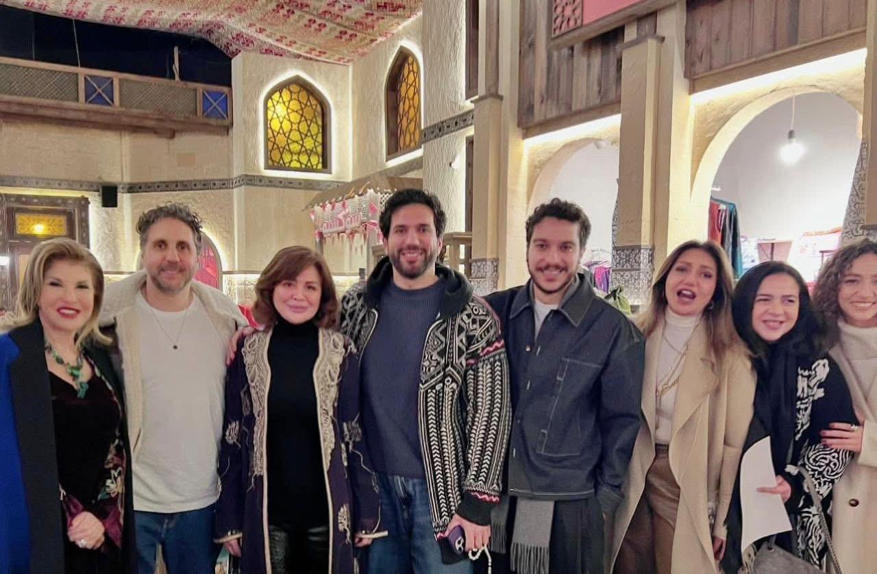 إلهام شاهين وأشرف عبد الباقي في خيمة نوستالجيا – لقاء رمضاني ورسالة إشادة ودعم فني