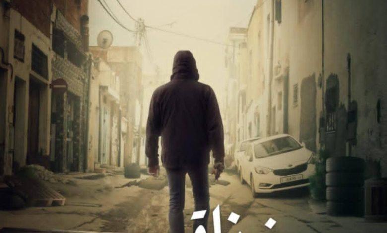 أصيل بحير أثناء حديثه عن مسلسل زناقي العز – الدراما الليبية في قلب الحدث