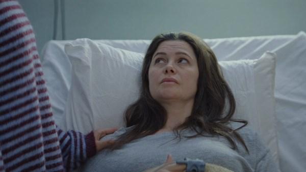 مشهد لقاء بين يسرا اللوزي وحبيبها السابق في الحلقة 11 من مسلسل كان يا ما كان – لحظة مواجهة عاطفية مؤثرة