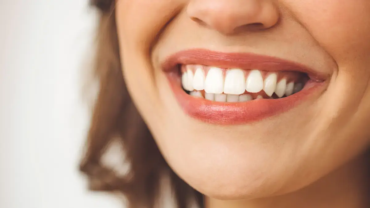 زراعة الأسنان وجراحة الفم في حلوان مع طبيب أسنان متخصص