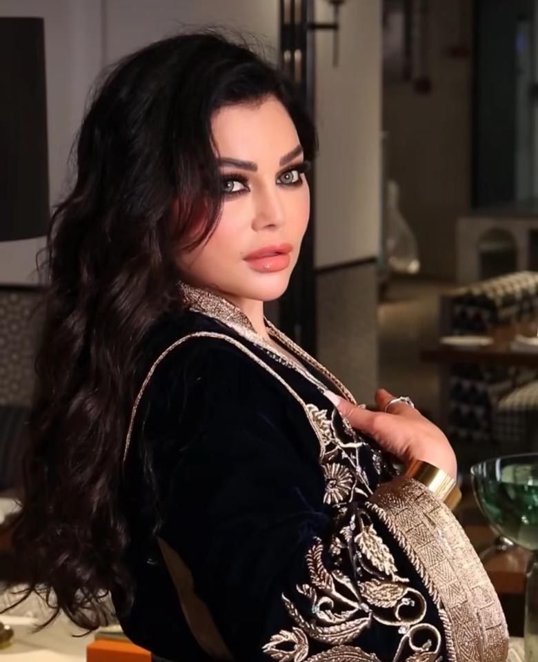 هيفاء وهبي ومصطفى شعبان في كواليس فيلم جديد.