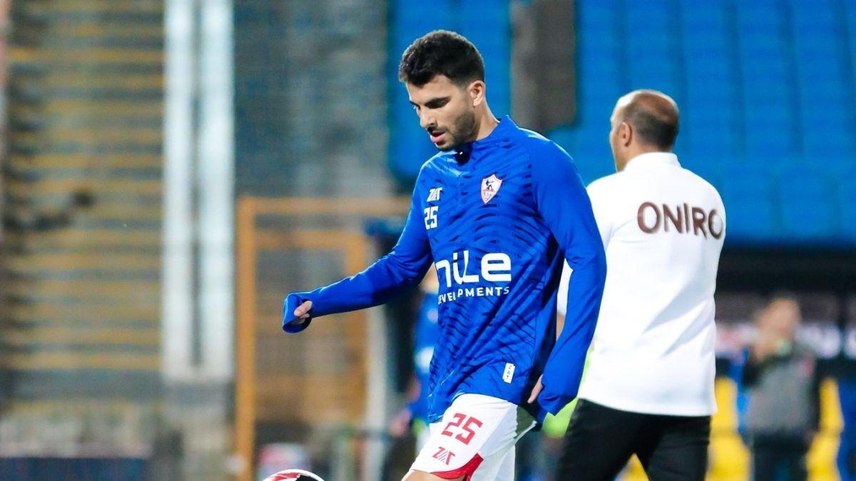 أحمد زيزو خلال تدريباته المنفردة في نادي الزمالك