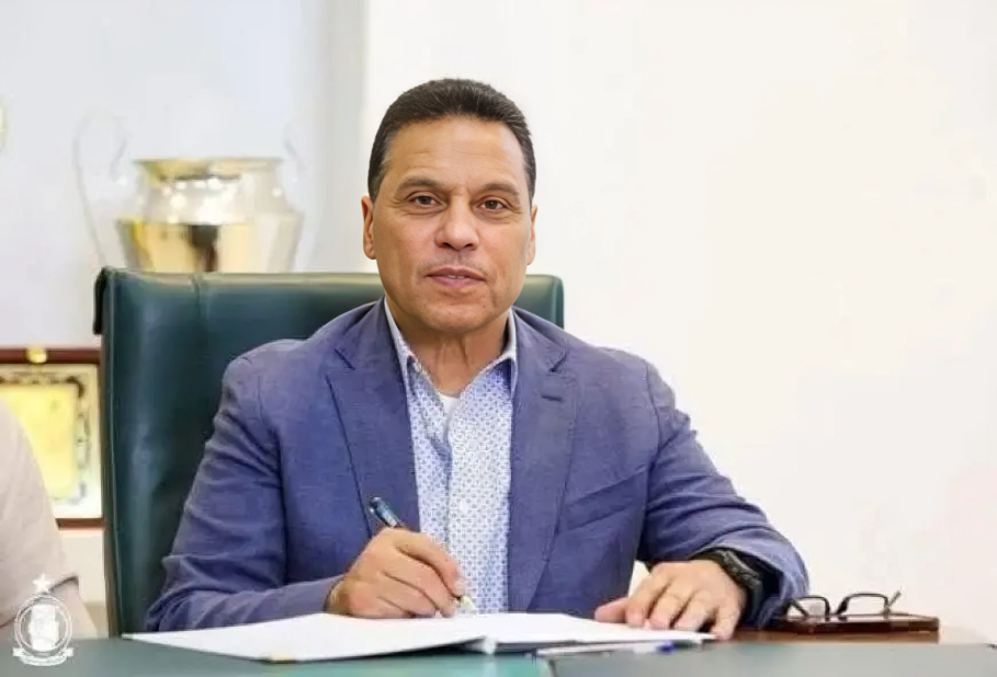 الدكتور أشرف صبحي يتواصل مع الرياضيين المصريين في ليبيا.