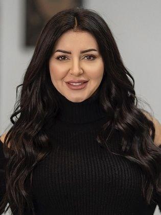 عائلة إيناس النجار خلال إحياء ذكرى الأربعين لوفاتها في منزلها بصفاقس تونس.