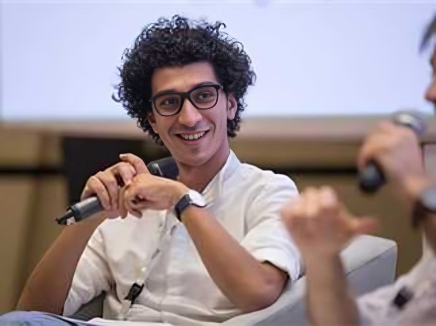 المخرج كريم الشناوي خلال لقاء تلفزيوني يكشف كواليس «لام شمسية».