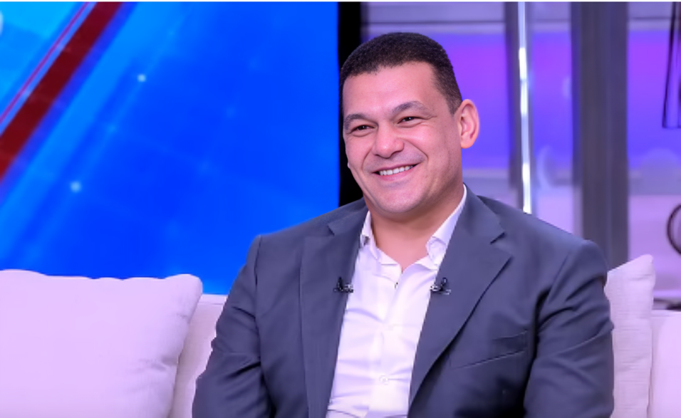 عبد الواحد السيد في اجتماع نادي الزمالك.
