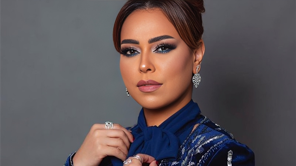 مروة ناجي تؤدي دور الست أم كلثوم في عرض صوت وصورة بمسرح قصر النيل.