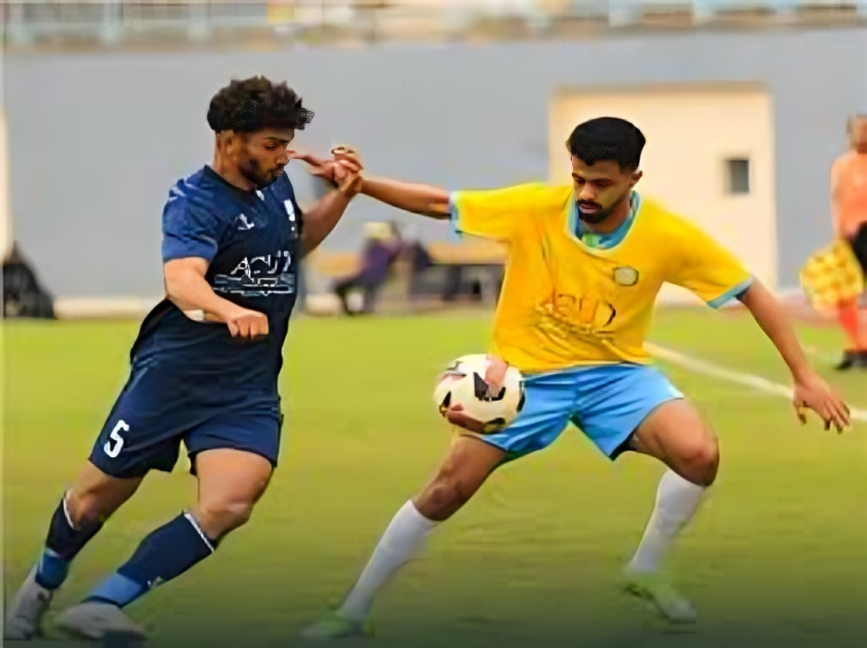 إنبي يحتفل بالفوز على الإسماعيلي في الدوري المصري.
