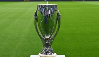 نهائي كأس السوبر الأوروبي على ملعب فريولي بإيطاليا