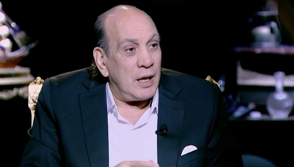 منير مكرم يعيد مبلغ مالي كبير.