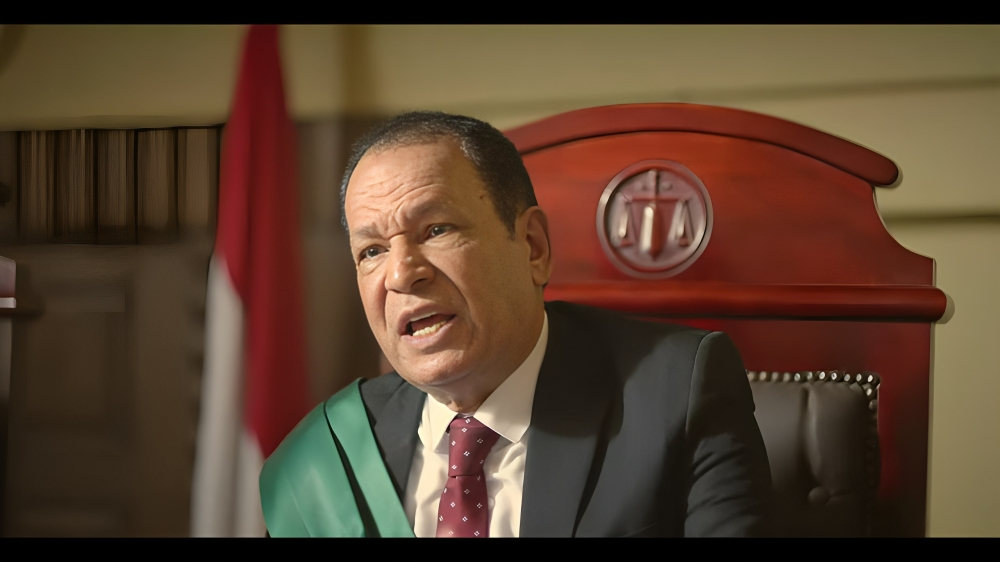 عبد المنعم المرصفي يتحدث عن عادل إمام في كواليس العمل.