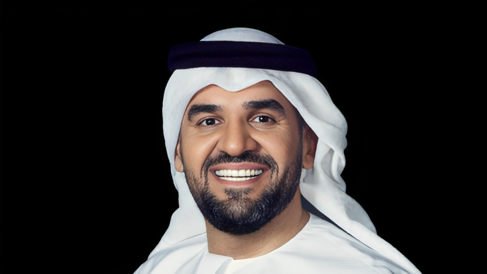 النجم حسين الجسمي يحتفل بمولوده الجديد زايد ويطرح أغنيته الجديدة.