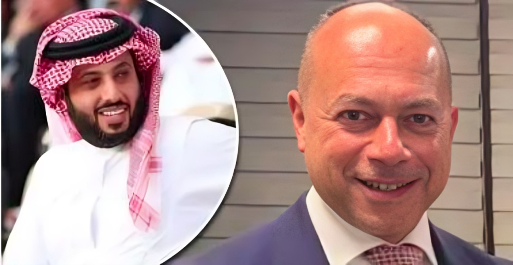 تامر مرسي في مؤتمر صحفي.