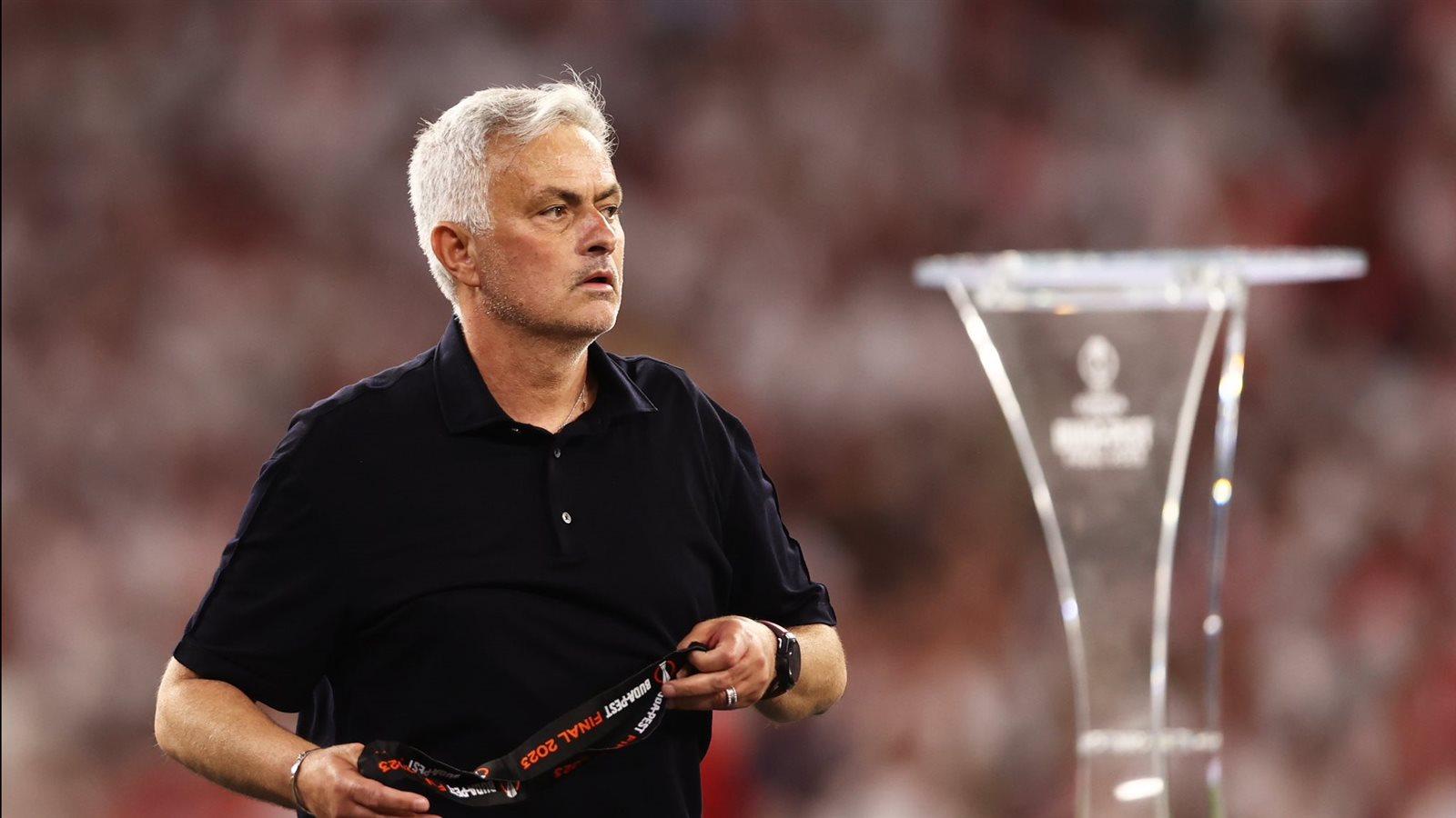 تقارير عن إمكانية عودة جوزيه مورينيو لتدريب ريال مدريد في مرحلة إنقاذ فني 