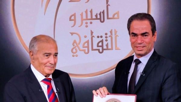 تكريم الشاعر فاروق جويدة بوسام ماسبيرو في صالون ماسبيرو الثقافي
