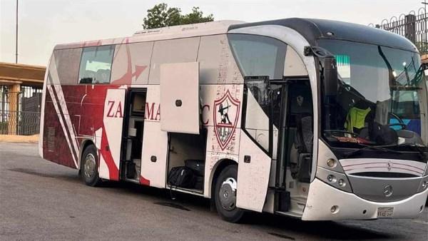 وصول لاعبي الزمالك إلى استاد القاهرة قبل مواجهة الأهلي في القمة 132