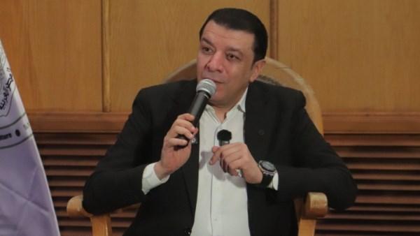 مصطفى كامل يتحدث بحزن عن رحيل هاني شاكر وصداقة العمر بينهما