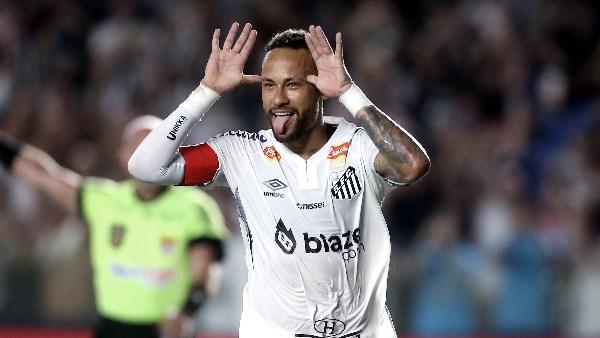 نيمار يرد على الانتقادات ويؤكد جاهزيته لكأس العالم مع منتخب البرازيل 